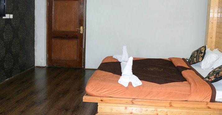 Hotel Royal Batoo Σριναγκάρ Εξωτερικό φωτογραφία